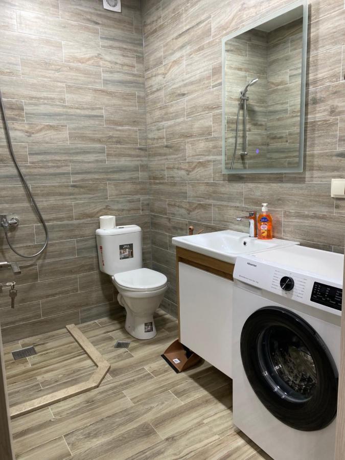 Lovely And Cozy Apartament In ティビリシ エクステリア 写真
